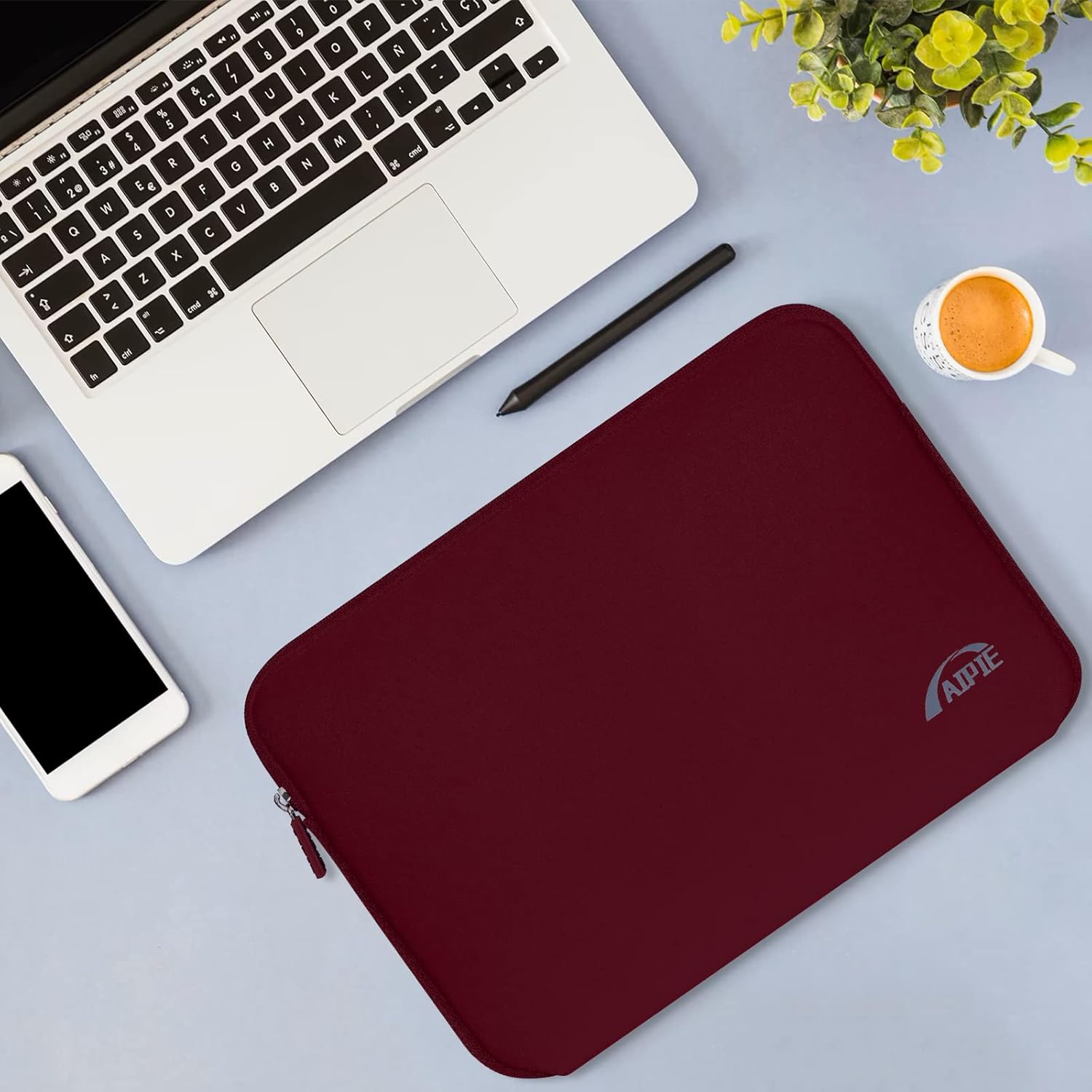 Husa Protectoare Neagra pentru Laptop 11.6-12 inch