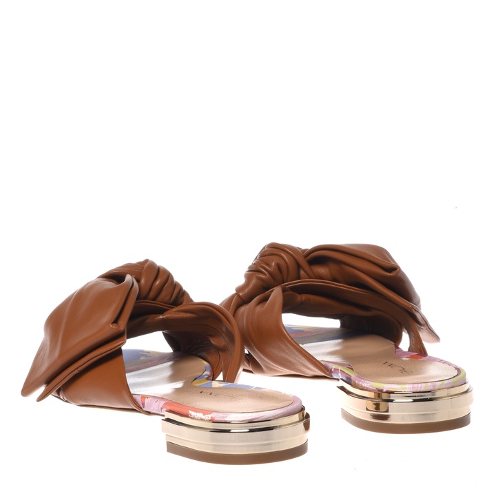 Baldinini, Papuci din piele cu aplicatie funda, Maro