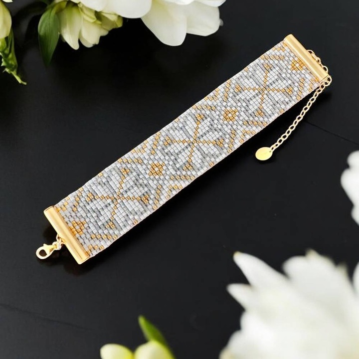 Bratara lata eleganta impletita manual din margele Miyuki, Zamora