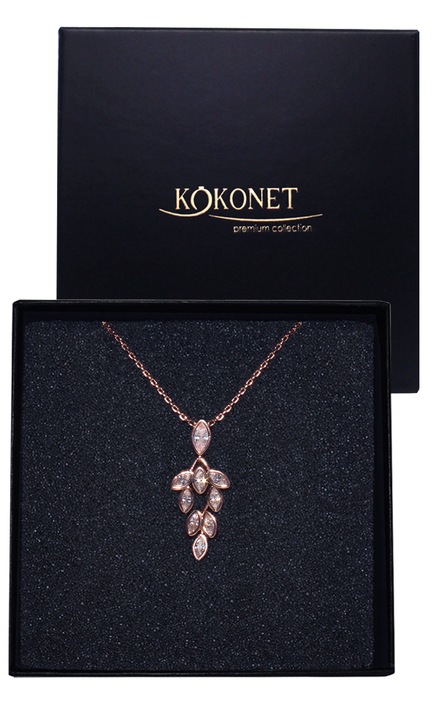 Colier aur roz cu frunzulite și pandantiv zirconiu, dimensiuni 4x5, 5cm, bijuterie hipoalergenică KOKONET