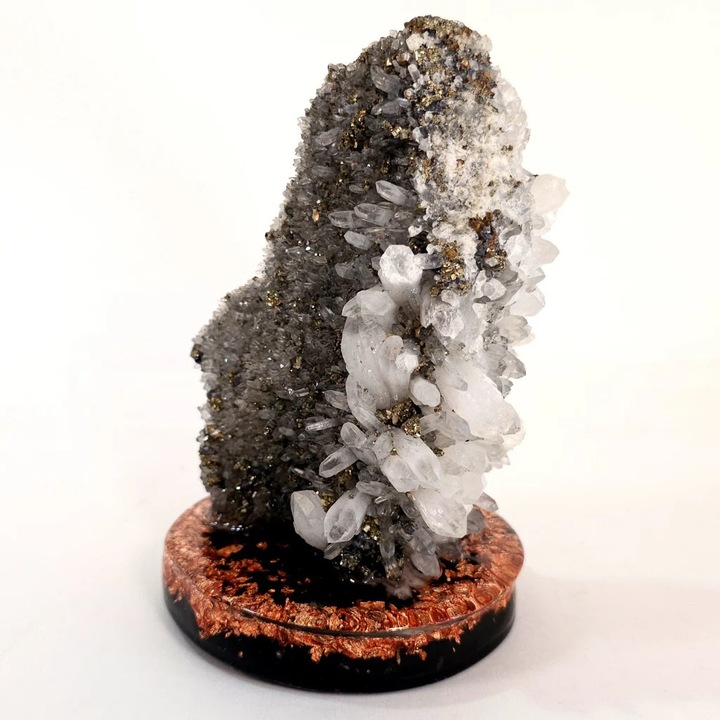Cluster din cuart alb cu pirita pe suport orgon cu turmalina neagra, obiect decor pentru casa sau birou, Elvero, 1400 g, 17 cm x 11 cm