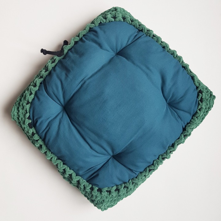 Culcus pentru caini si pisici, Blanosic, Lucrat manual, Albastru-Verde, 50x45 cm