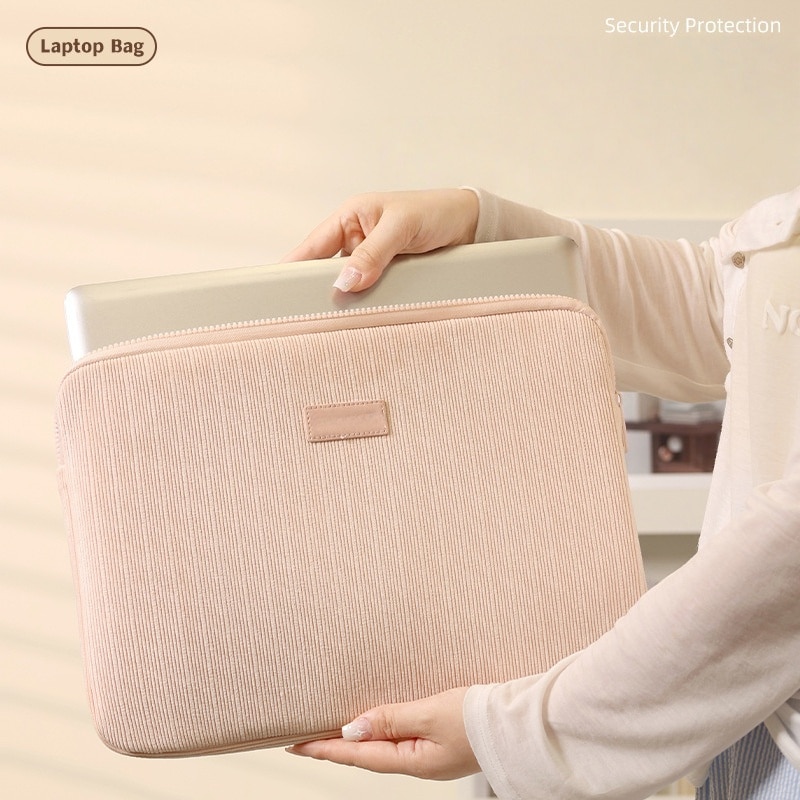Geanta pentru laptop 15.6", la moda, eleganta, interior din plus, design ergonomic, usoara si portabila, 37.5x2.5x27.5cm, roz
