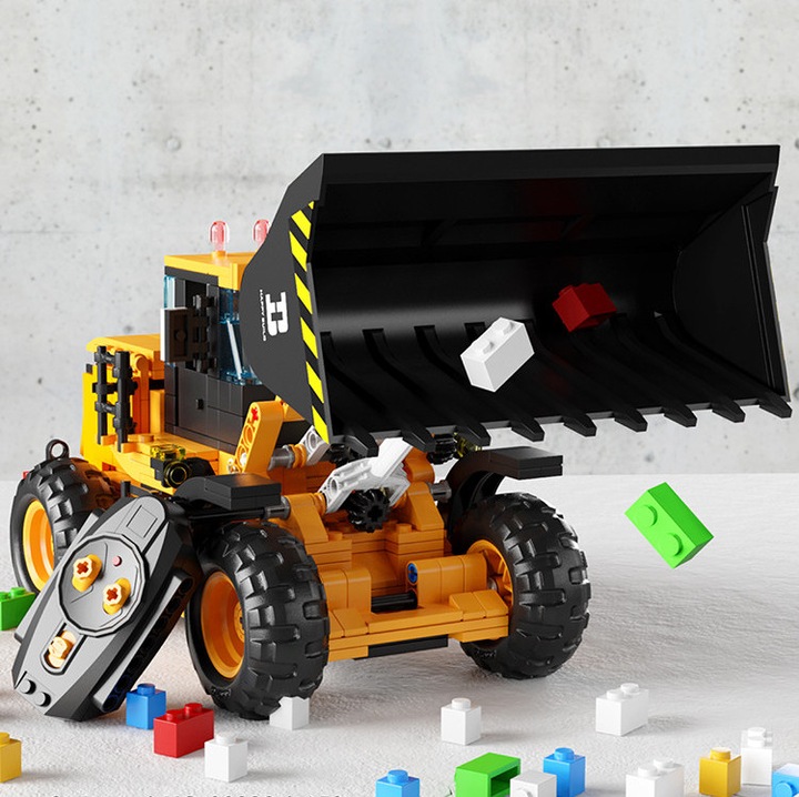 Комплект за изграждане на булдозер 653 части