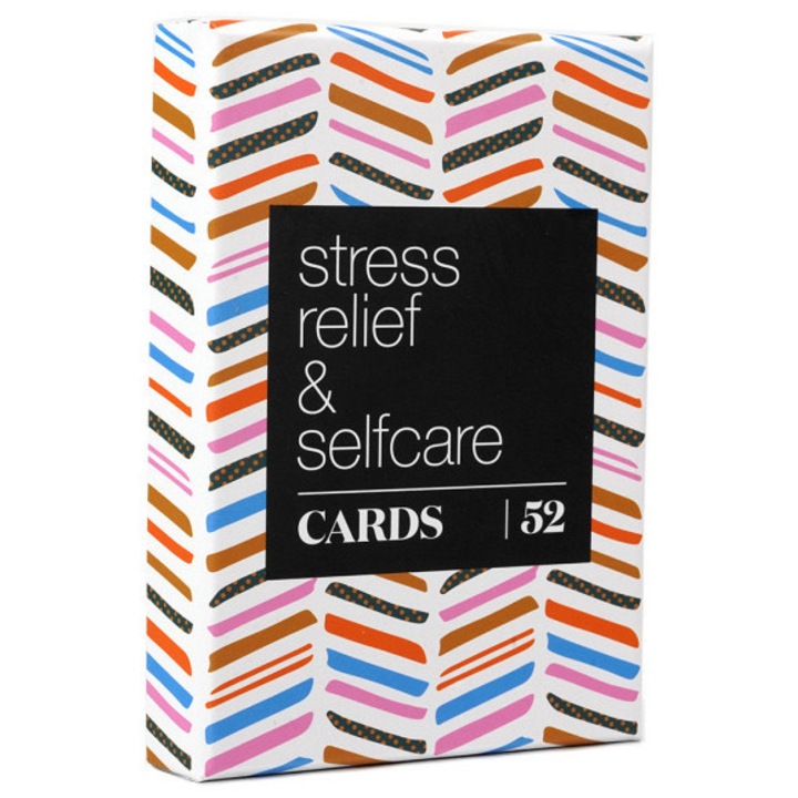 Társasjátékok, kártyakészlet, stresszcsökkentő stratégiák, terápiás tevékenységek, többszínű