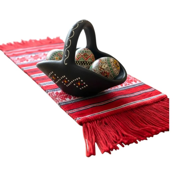 Cărămidă ceramică pictată manual cu 3 ouă incondeiate și prosop tradițional roșu, set cadou de Paște, dimensiune 19x10x14cm