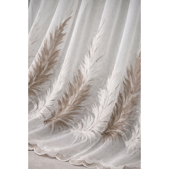 Тюлена перде, с кафява бродерия тип перо, изработена на релса 400 x 270 см