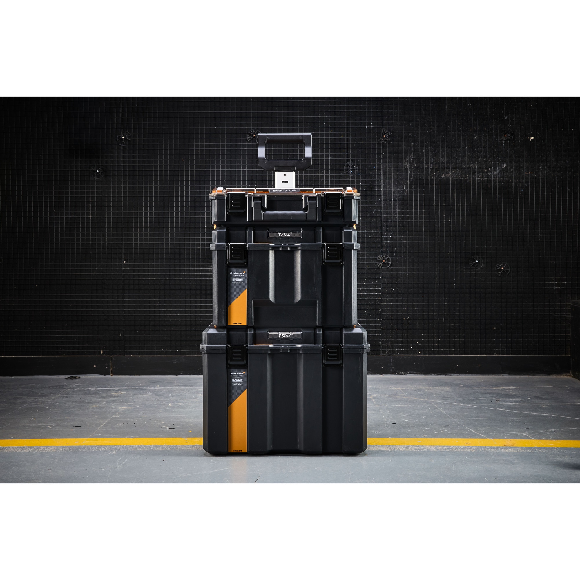 Organizator transport si depozitare scule mobil DeWALT DWST60452-1