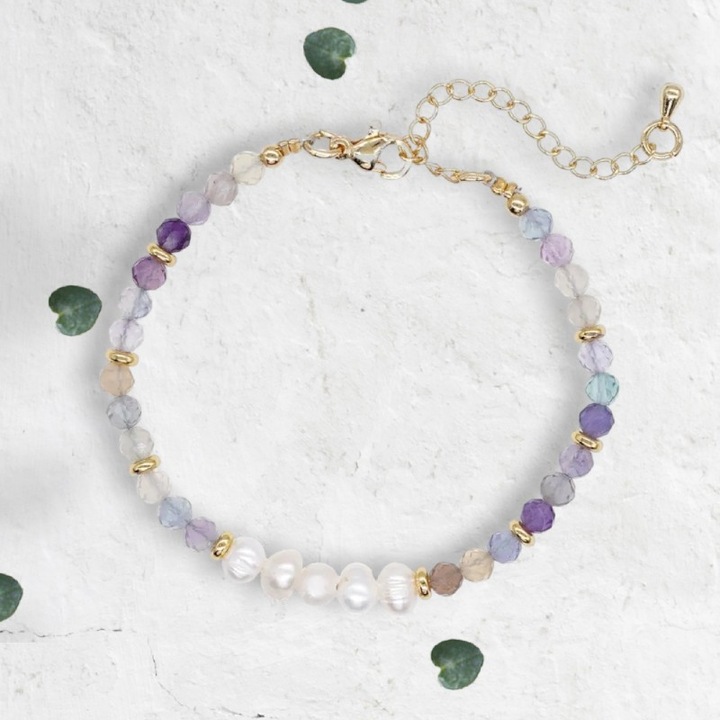 Bratara de prietenie Ezera Natya, fluorit si perle naturale, alama, multicolor
