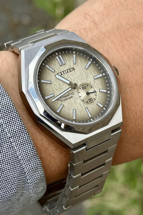 Citizen, Автоматичен титаниев часовник, Сребрист