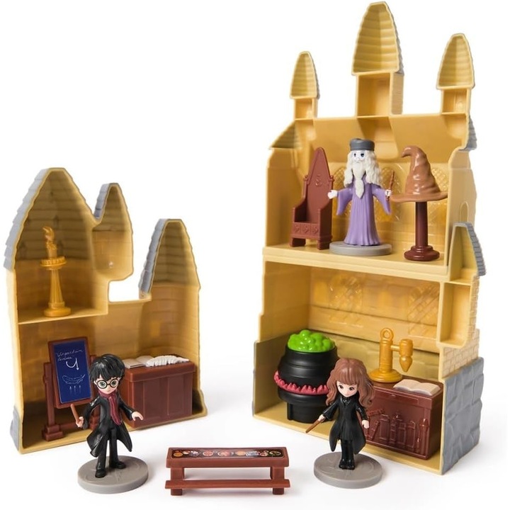 Set de joaca Mini Hogwarts cu 3 Figurina Harry, Hermione, Dumbledore - 7 cm