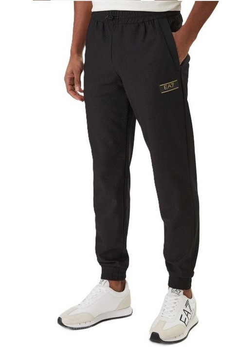 Мъжки панталони EA7 TRAIN PREMIUM LABEL M PANTS CH KNITTED JACQUARD, Полиестер, Черен, Черен