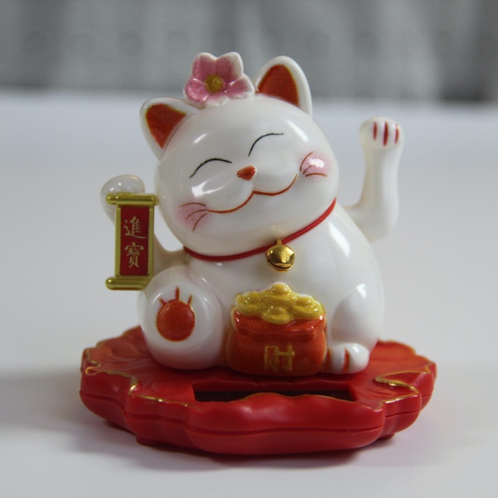 Pisica Norocoasa Maneki Neko cu Unduire Automata, Alimentata Solar, Figurina din Plastic, Decor pentru Masina si Casa, Stiluri de Noroc/Bogatie/Binecuvantare, Editia de punga Yuanbao