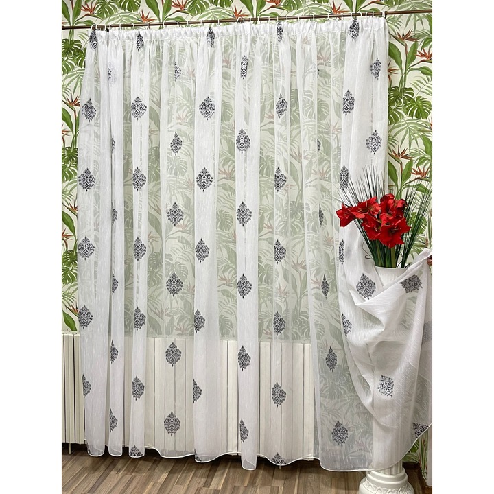 Perdea brodata mecanic, culoare alb/negru, din colectia "Baroc" by Liz Line, 150x245cm, cu rejansa PD16515