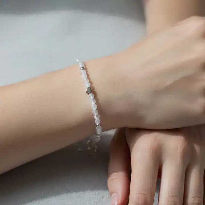 Bratara cu talisman si piatra lunii Kareline, Argint 925, Inimioara, 3mm, Alb