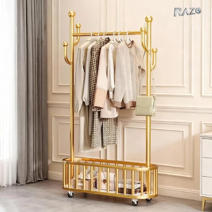 Cuier de podea cu roti RAZO, Metalic, Cos depozitare, Carlige laterale, Roti 360° blocabile, Capacitate 50 kg, Design modern, 80x32x173 cm, Auriu