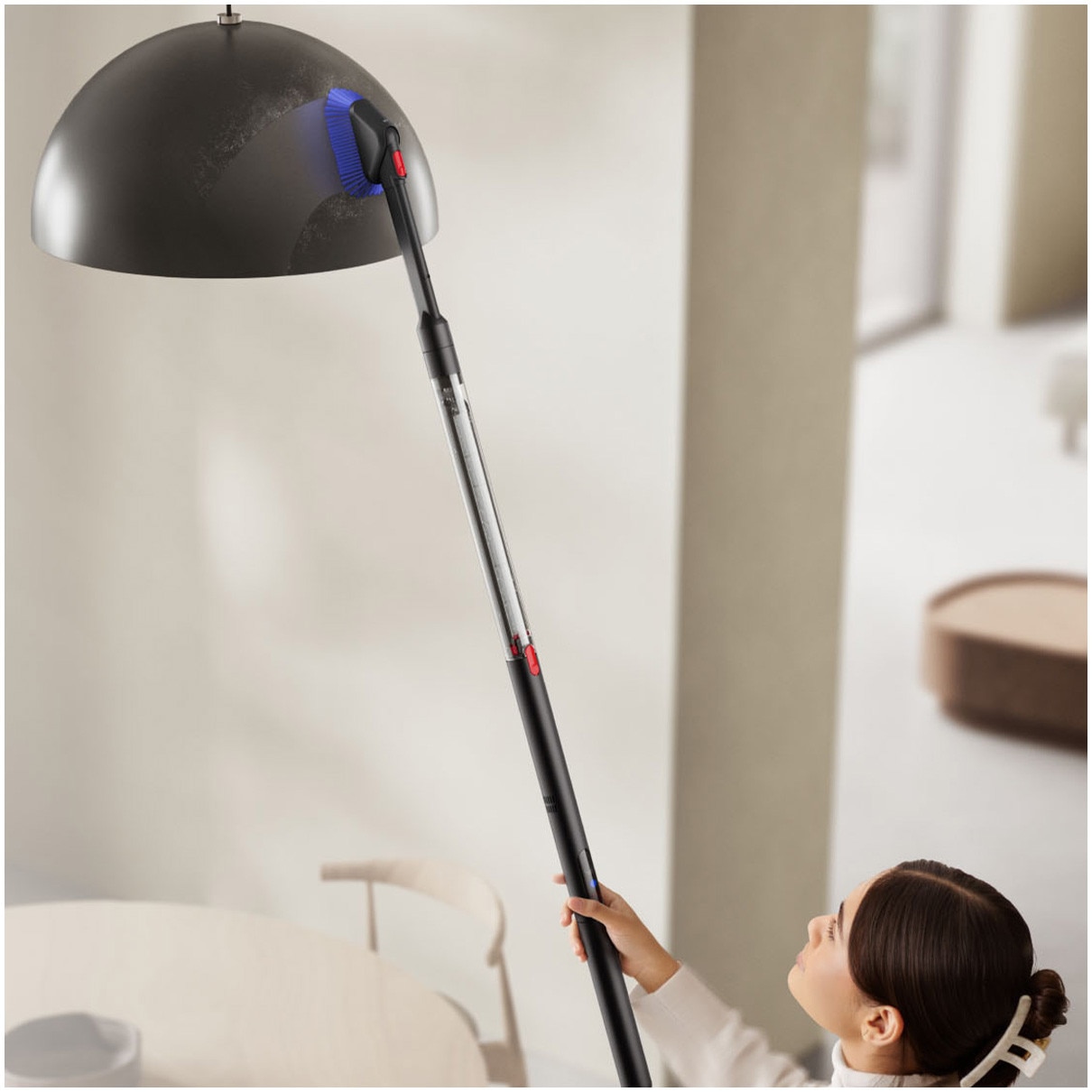 Aspirator vertical Dyson PencilVac Fluffycones, motor Hyperdymium, design ultra-subțire, capat de curățare cu LED, 95mm