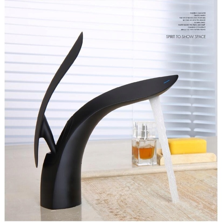 Baterie de baie Beelee BL8801, crom, design modern, 197x186mm, set complet de instalare