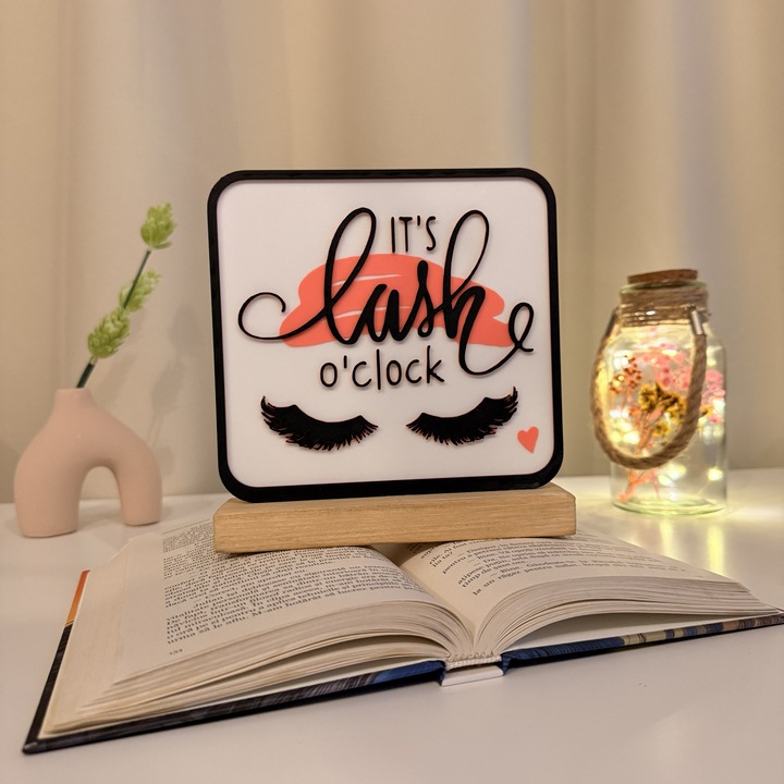 Decoratiune Casa, Gene, DECORADI®, Eco-friendly, Baza din Lemn Natural, Cadoul pentru salon gene, Multicolor 17 cm – Decoratiune de interior cu Design Modern, Printat 3D din PLA Eco (plastic biodegradabil)