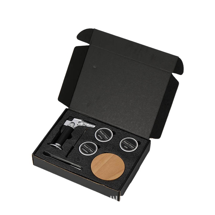 Kit afumator whiskey cu torta, chipsuri de lemn natural, ustensile gratar