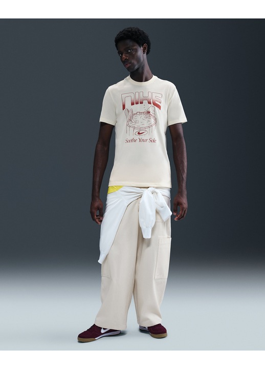 Nike Sportswear “Soothe Your Sole” póló HQ9264-110