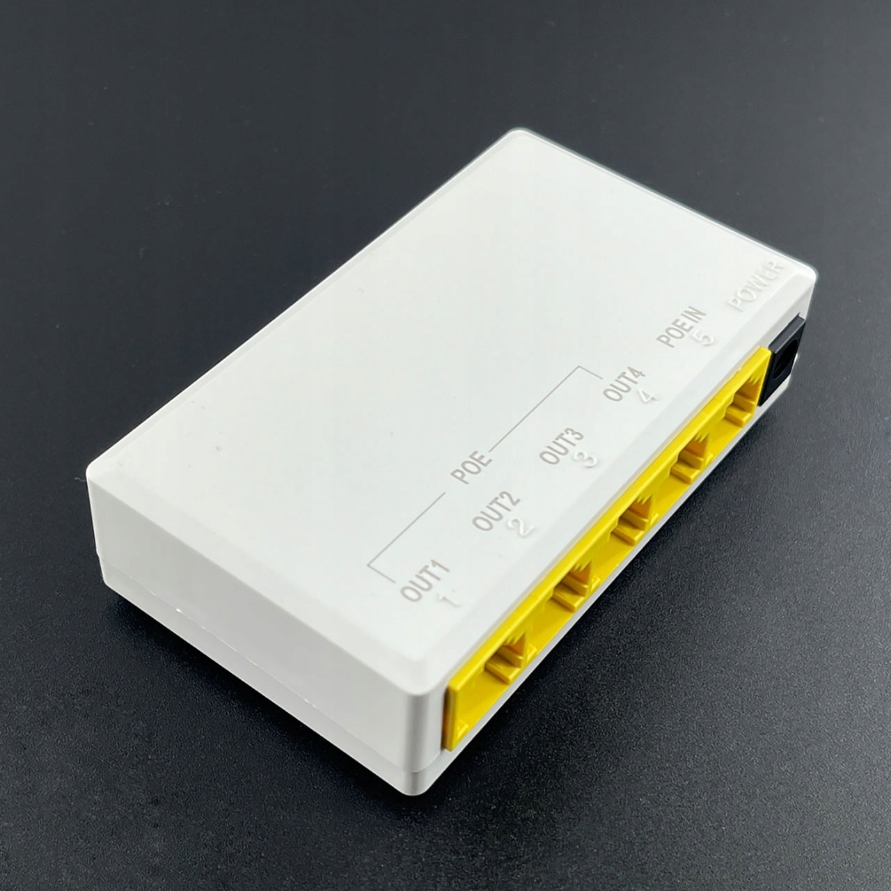 Repetitor Hum Repetitor POE Rosfix 104JS, 1x IN 4x OUT, 10/100 Mbps, 57V, 93x51x23mm ...