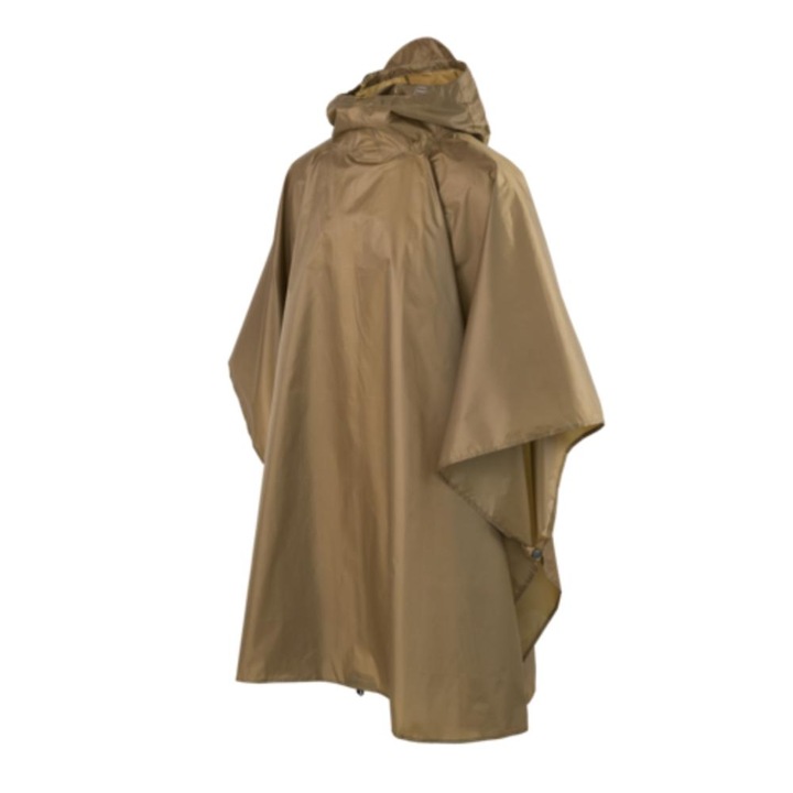 Poncho usor Helikon-Tex Coyote, 209x145cm, material rip-stop, cu husa de transport