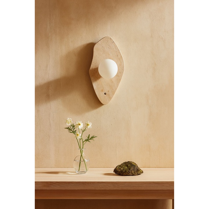 Аплик Opviq, модел 273, травертин, бежов, бял, размери 10х10см, обща височина 42см