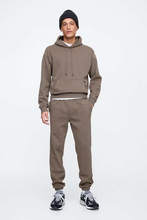 GAP, Pantaloni de trening din amestec de bumbac cu logo, Maro pamantiu