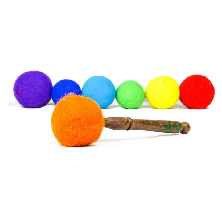 GONG pentru bol cantator, din lemn de piersic, capat infasurat in lana de oaie, portocaliu