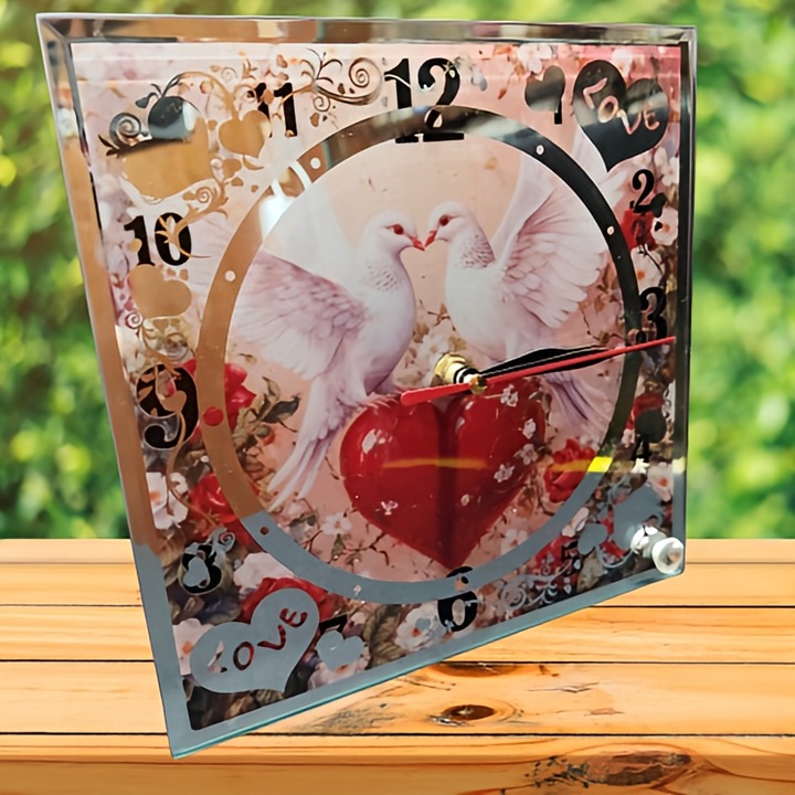 Dekoratív óra állvánnyal, Love Birds modell, kézzel készített, ajándék szeretteinek, üveg, AA elem mellékelve, 20cm