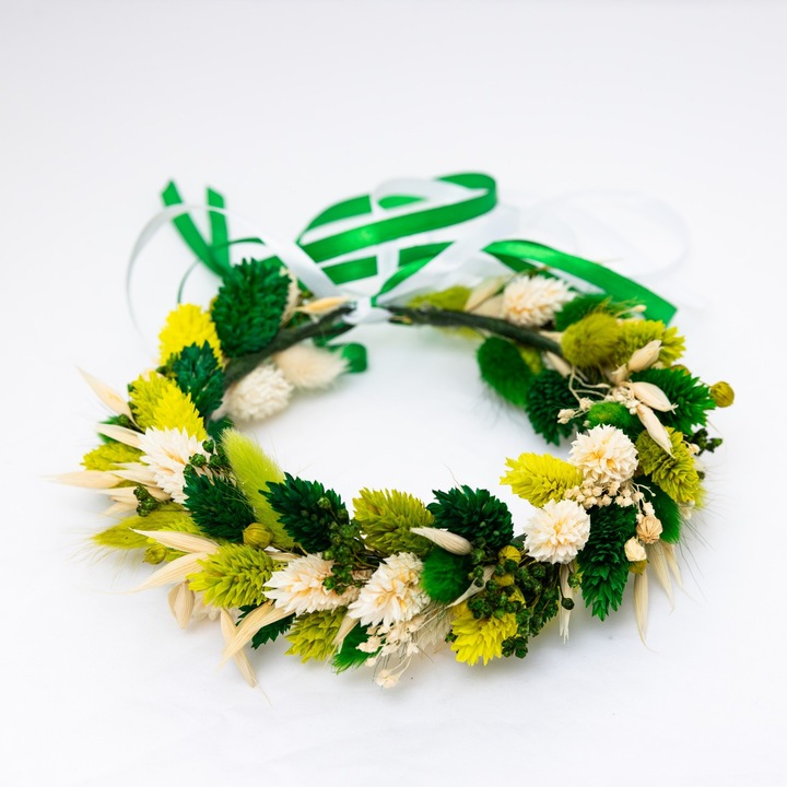 Coronita par din flori uscate naturale, alb-verde, 40 cm, reglabila cu panglica satin, accesoriu final an scolar, festival, nunta, sedinte foto
