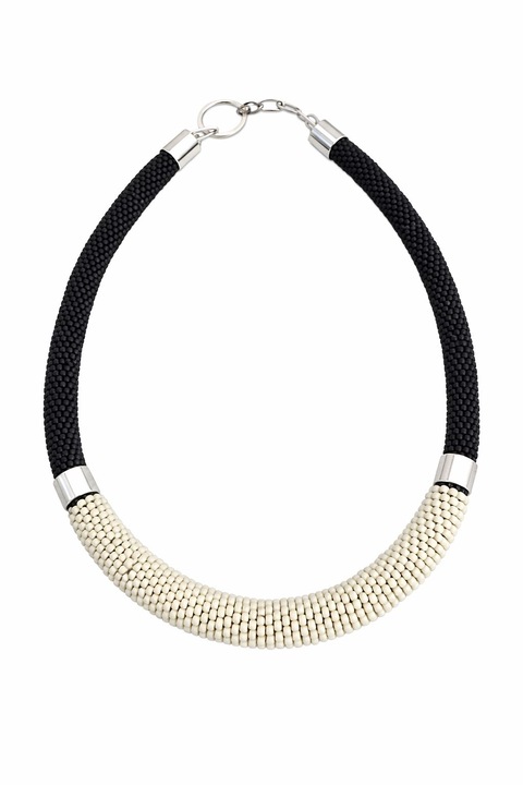 Colier Stella Frosted White, Handmade, realizat cu margele toho si accesorii placate cu Argint, Negru si Frosted White, Alma’s Boutique, lungime colier 54 cm