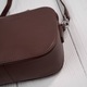 Geanta tip clutch din piele pentru femei de la Paolo Peruzzi – mica, maro Ay-24-Br