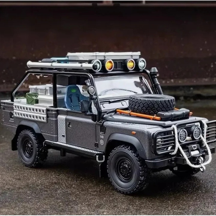 Land Range Rover Defender 110 Pickup modellautó 1:24, fém, 22 cm, visszahúzható funkció, fények és hangok