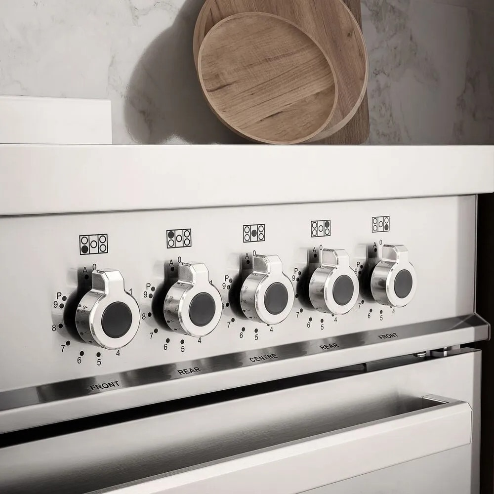 Aragaz electric cu plita pe inductie clasa A Bertazzoni, colectie Professional, 90 cm, 10 programe cuptor, 5 zone gatire plita, temperatura reglabila, iluminare interioara duala, 2 zone Flex/Bridge, functie Booster, indicator caldura reziduala, inox