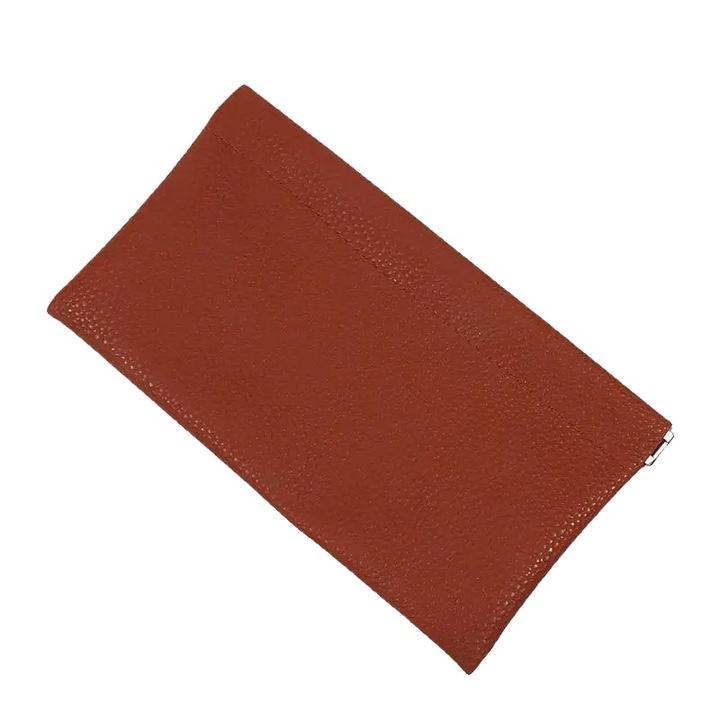 Taska, kompakt design, tartos anyagdwqfwqdwqf