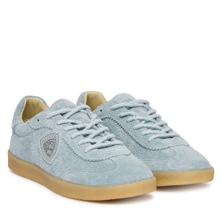 Blauer noi bor tornacipo, Kék