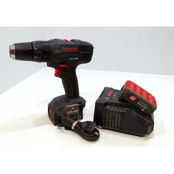 Bosch 18V 2Ah, 54Nm fúró-csavarozó, akkumulátorral és töltővel, készlet