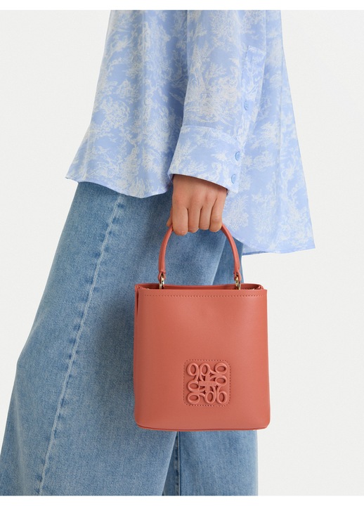 Noi taska, Nine West, Egy meretvdsabdsabds