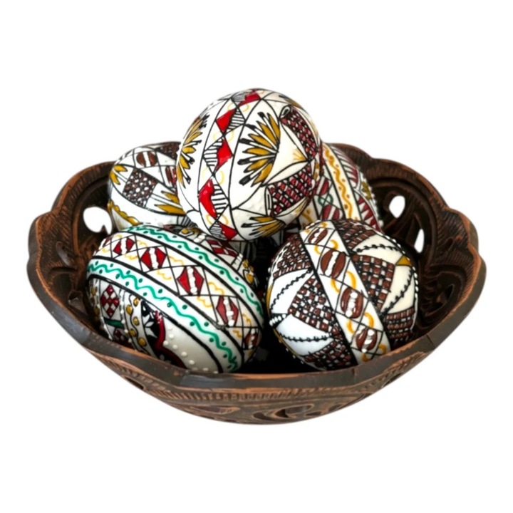 Set decorativ traditional cu bol ceramic perforat 16x5cm si 5 oua incondeiate din Bucovina