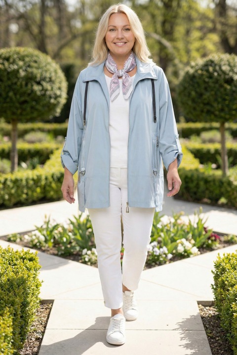 Jacheta albastru deschis cu fermoar stralucitor