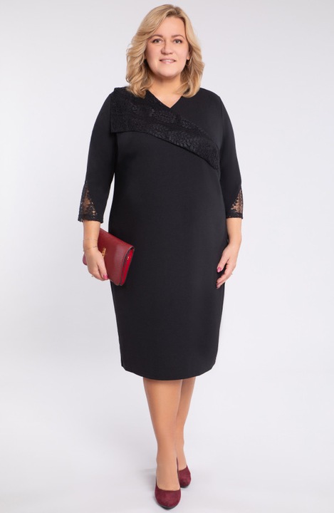 Rochie neagră MDR24, mărimi mari, cu dantelă, decolteu în V, mărimea 62 EU