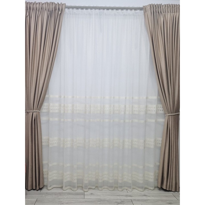 Perdea Crem Bambus cu Dungi si Buline Brodate cu rejansa, 600 x 250