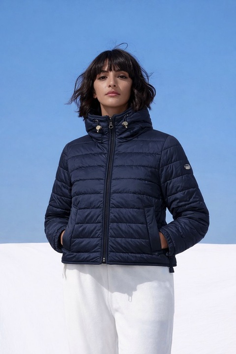 MADZERINI NORDA női kabát, sötétkék, 38-as méret, nőies szabás, szintetikus pehely töltet