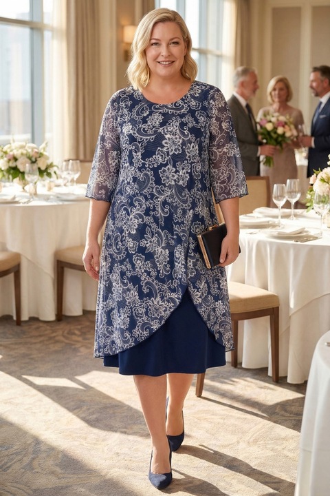 Тъмносиня рокля със светлосив десен