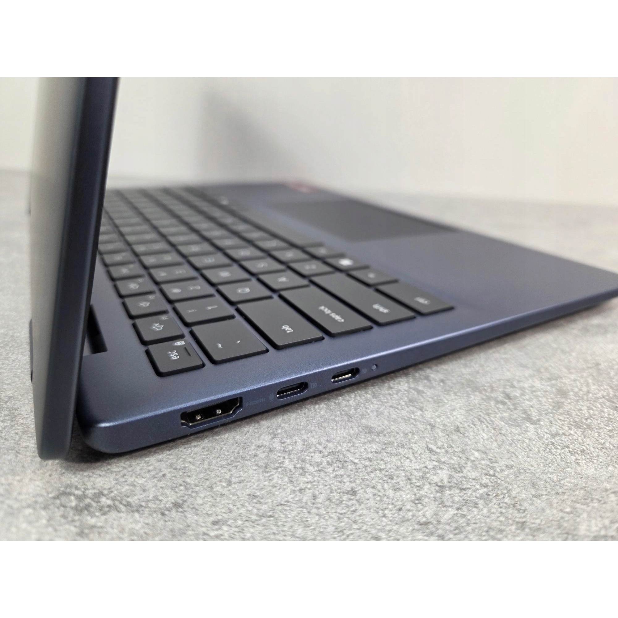 Laptop Dell 14", Ryzen 7 350, 16GB RAM, 1TB SSD, FHD+ Touch, Windows 11