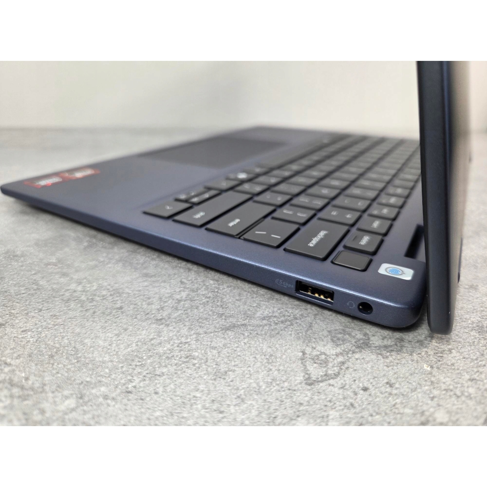 Laptop Dell 14", Ryzen 7 350, 16GB RAM, 1TB SSD, FHD+ Touch, Windows 11