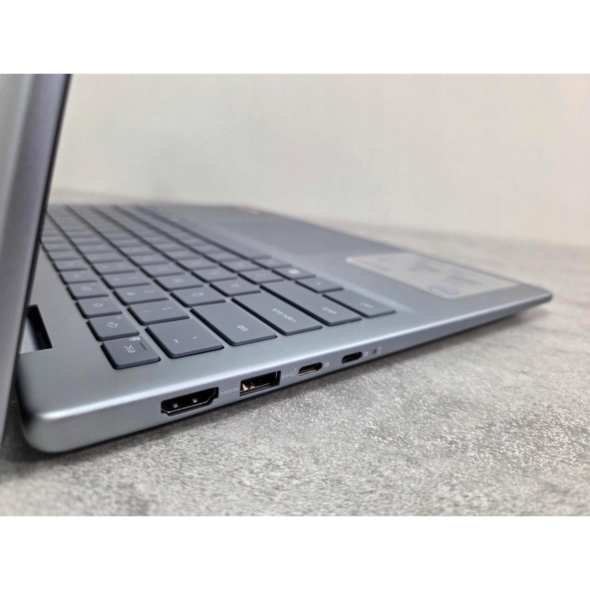 Laptop 2in1 Dell Inspiron 7445, AMD Ryzen 5, 16GB RAM, 512GB SSD, 14" FHD+, touchscreen, Windows 11 Pro