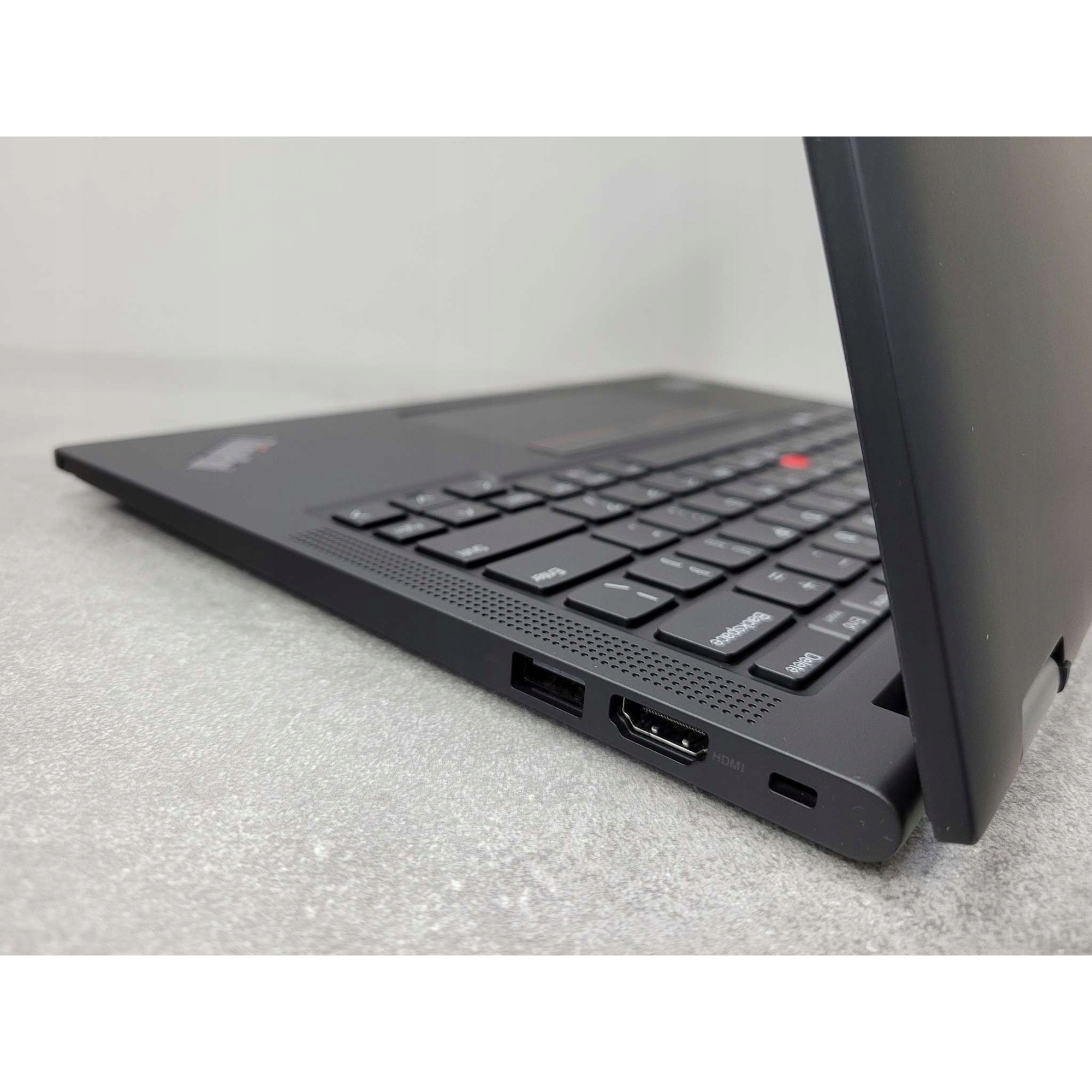 Laptop Lenovo ThinkPad X13 2 in 1, Core Ultra 5 135U, 16GB RAM, 512GB SSD, 13,3" WUXGA, 1,21 kg